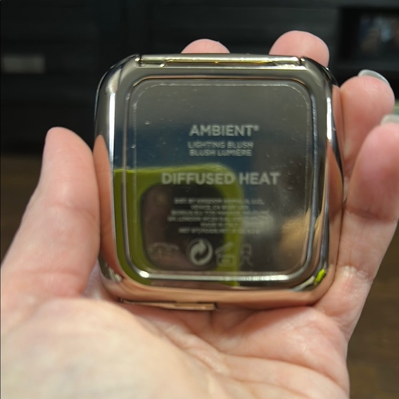 Hourglass Ambient Lighting Blush - Picture 4 of 4